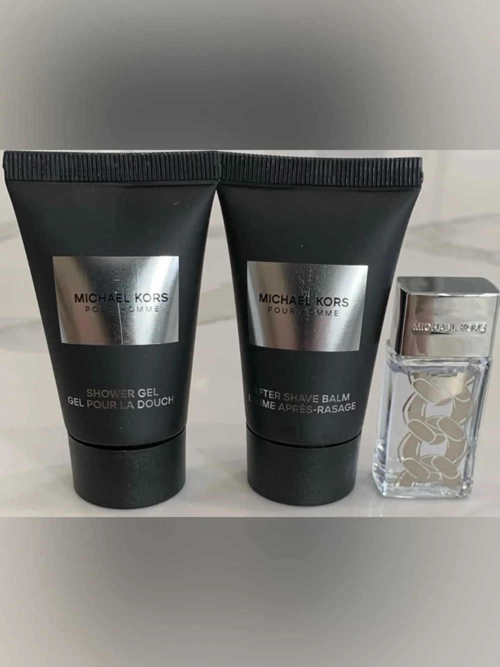 Michael Kors Men Grooming Set in Black and Silver